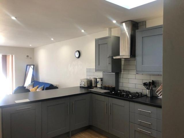 Short Term Lets From £15 Per Person Per Night Apartment Bristol Exterior foto